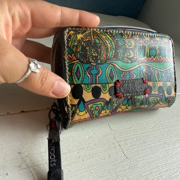 Sakroots Wallet Multicolor Elephants - Picture 3 of 8